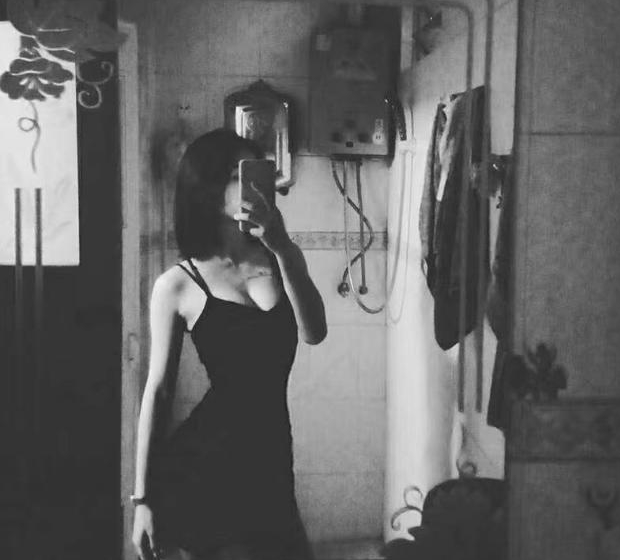 身材绝棒的妹子，脸蛋也可以